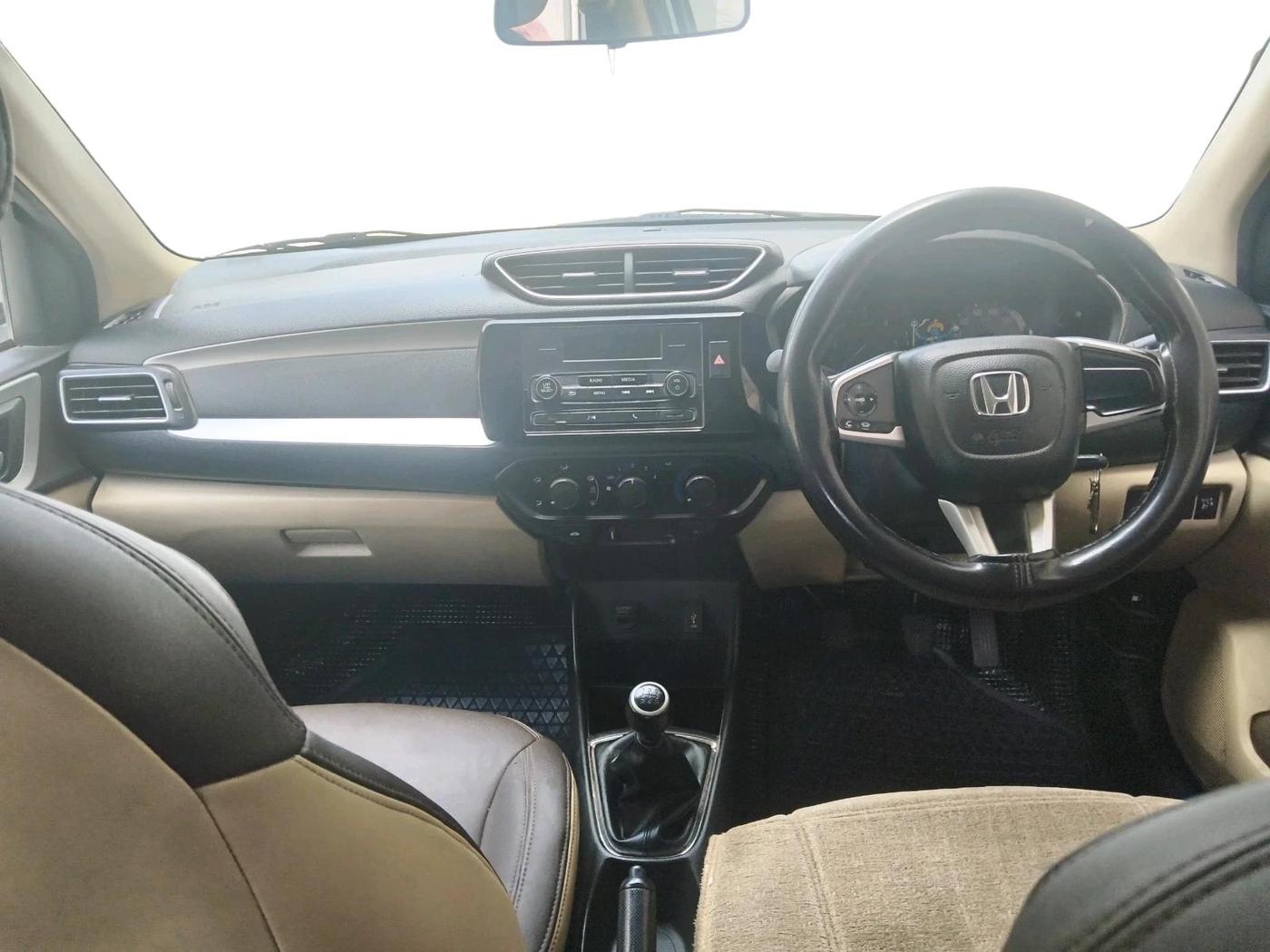 2021 Honda Amaze 1.5L I-DTEC S, Diesel, Manual, 1,09,472 km, interior