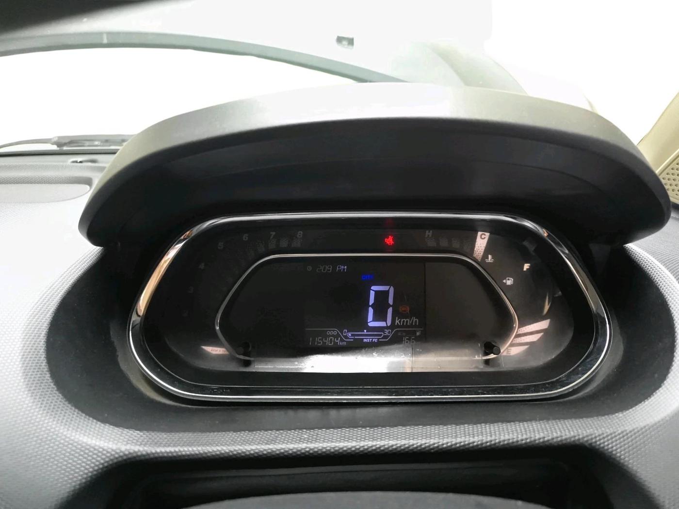 2019 Tata TIGOR XZ PLUS PETROL, CNG, Manual, 1,15,404 km, interior