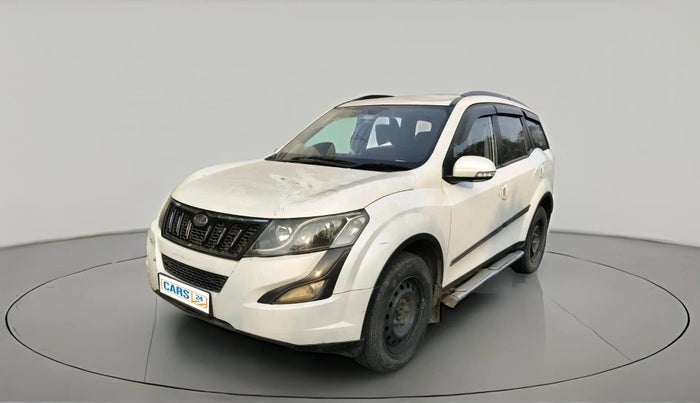 2017 Mahindra XUV500 W6, Diesel, Manual, 76,403 km, exterior
