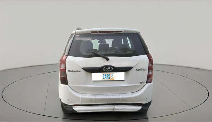 2017 Mahindra XUV500 W6, Diesel, Manual, 76,403 km, exterior