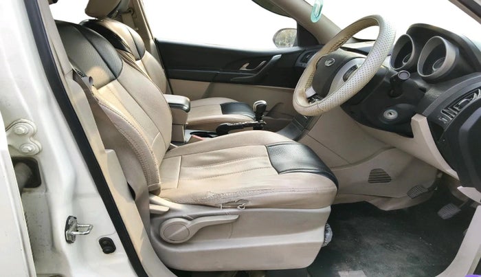 2017 Mahindra XUV500 W6, Diesel, Manual, 76,403 km, interior