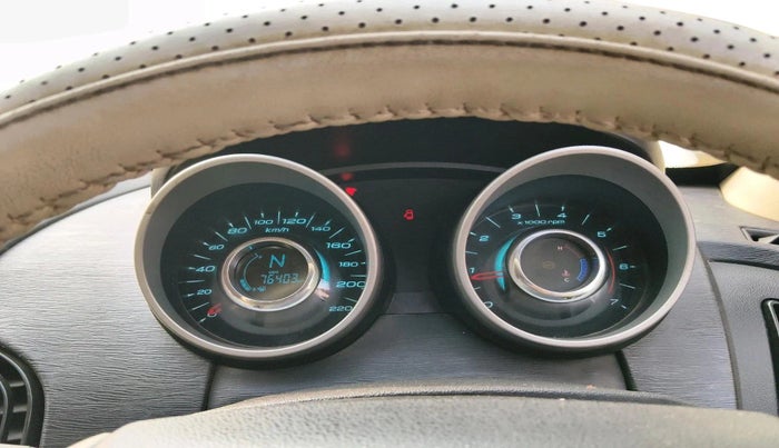 2017 Mahindra XUV500 W6, Diesel, Manual, 76,403 km, interior