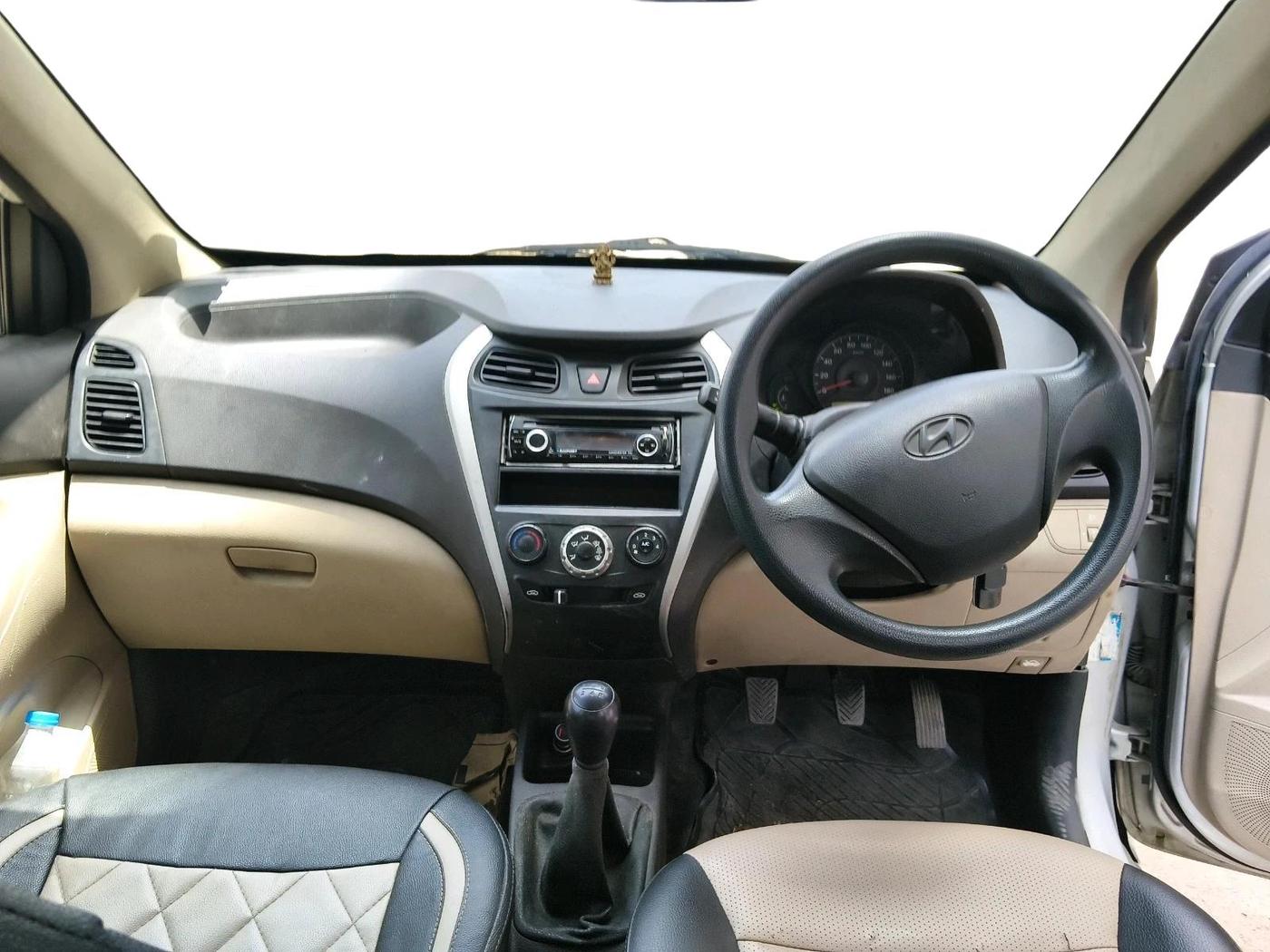 2016 Hyundai Eon ERA +, Petrol, Manual, 95,500 km, interior