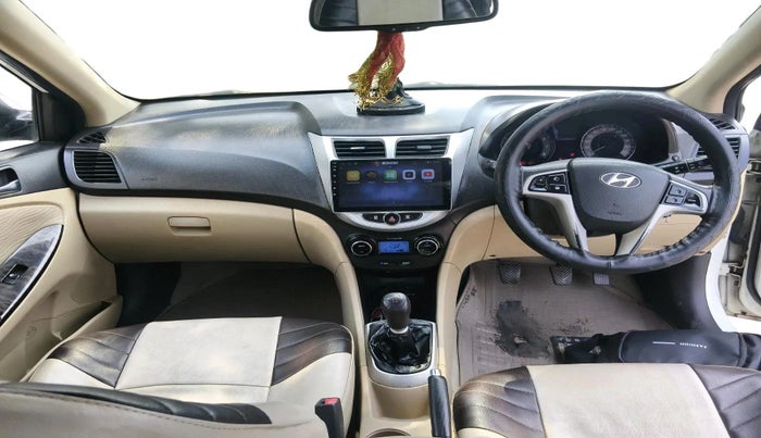 2011 Hyundai Verna FLUIDIC 1.6 VTVT SX, CNG, Manual, 1,31,709 km, interior