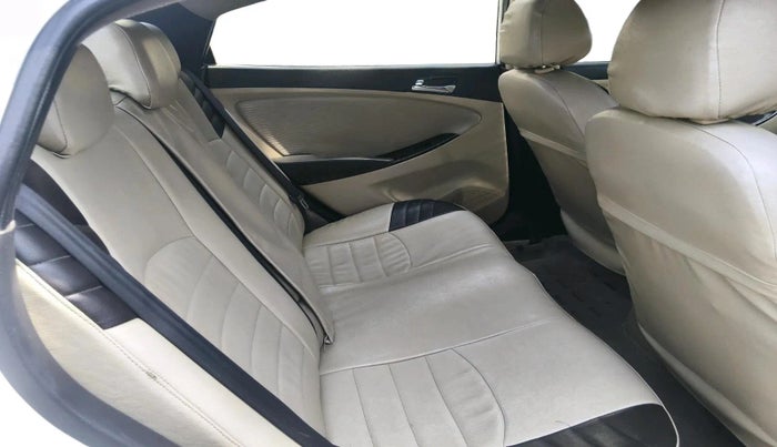 2011 Hyundai Verna FLUIDIC 1.6 VTVT SX, CNG, Manual, 1,31,709 km, interior