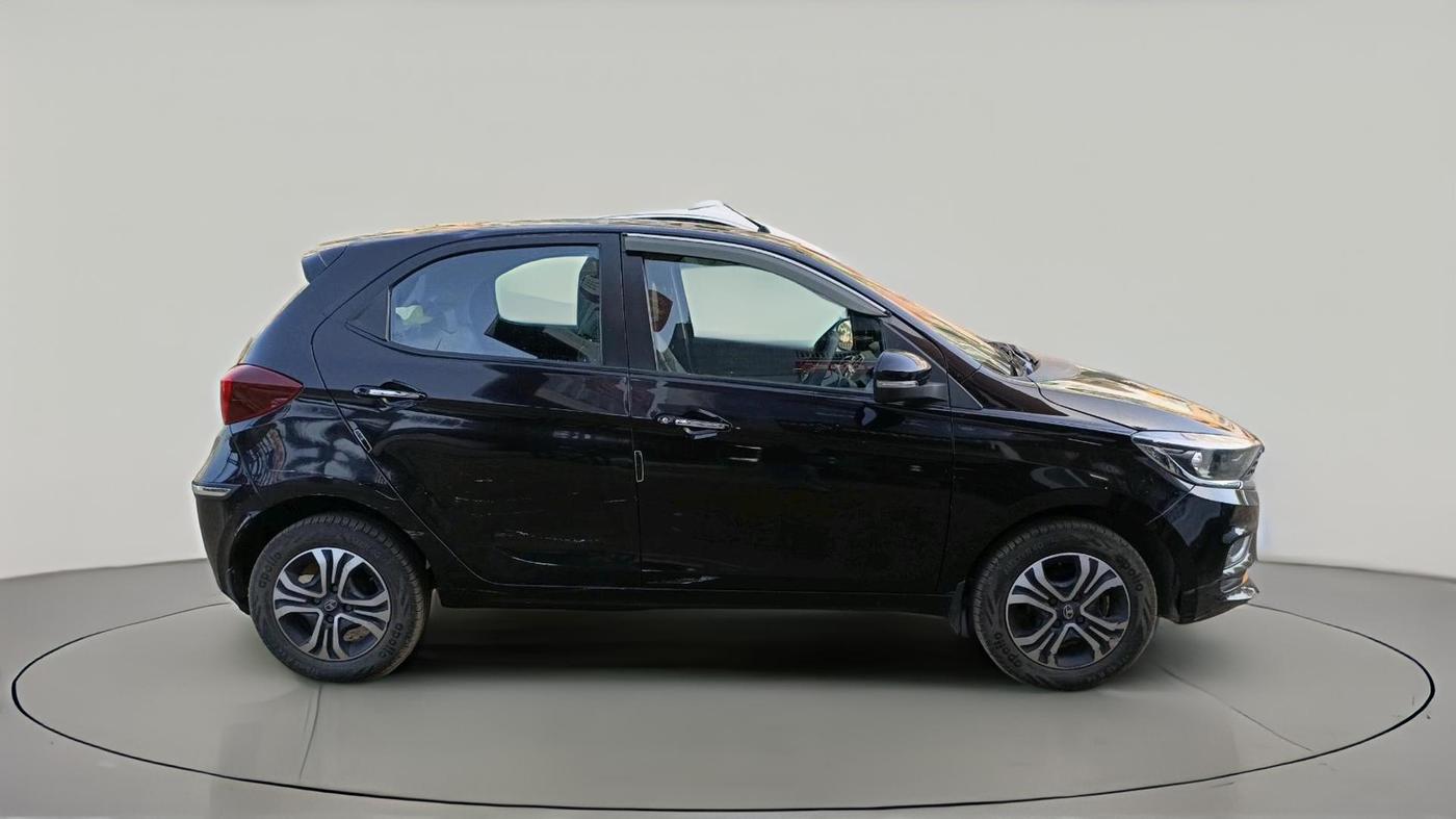 2022 Tata Tiago XZ PLUS CNG, CNG, Manual, 1,16,950 km, exterior