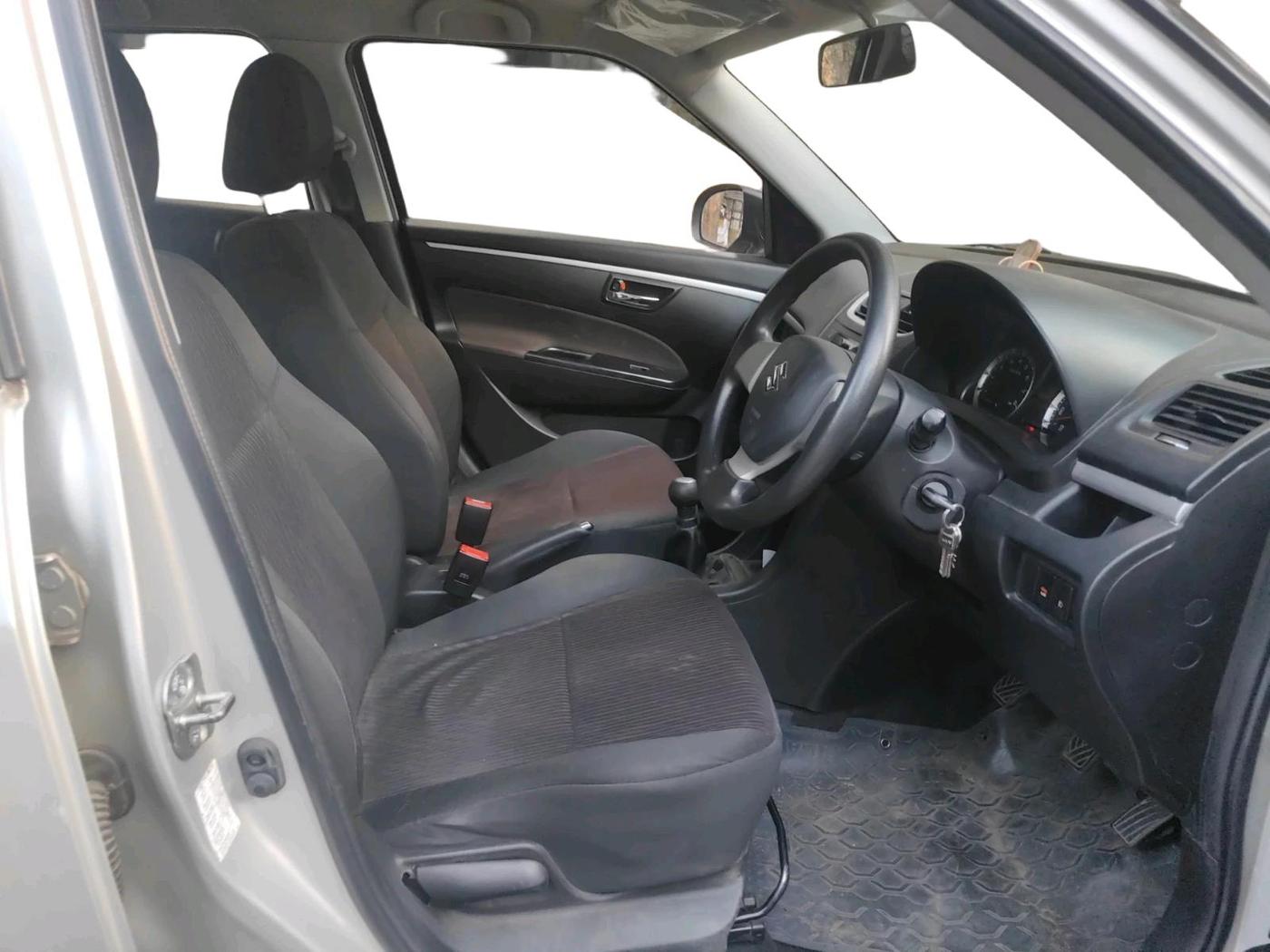 2017 Maruti Swift VXI, Petrol, Manual, 24,005 km, interior