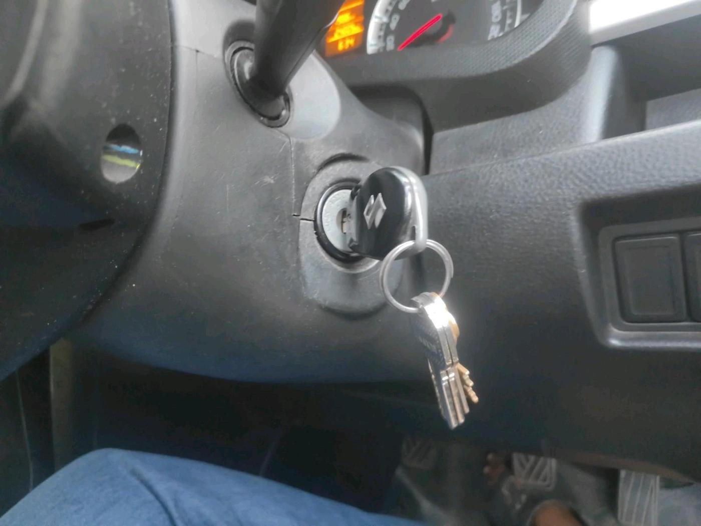 2017 Maruti Swift VXI, Petrol, Manual, 24,005 km, interior