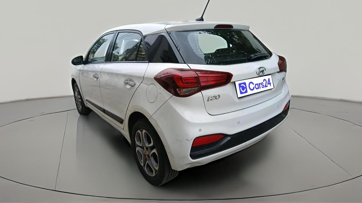 2018 Hyundai Elite i20 ASTA 1.2 (O), Petrol, Manual, 1,58,513 km, exterior