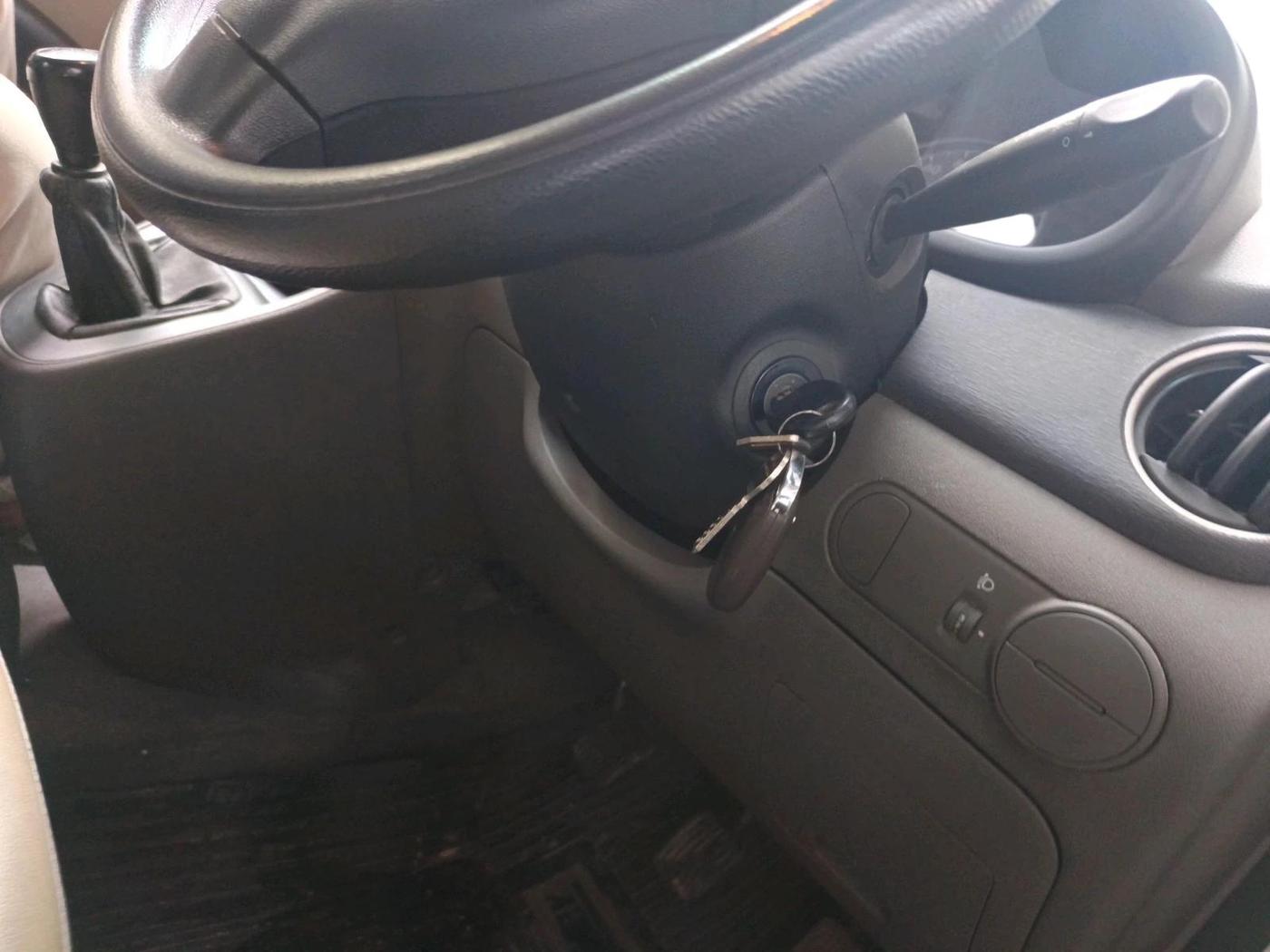 2013 Hyundai i10 MAGNA 1.1, Petrol, Manual, 26,791 km, interior