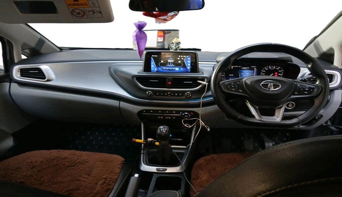2020 Tata ALTROZ XZ PETROL, Petrol, Manual, 20,680 km, interior