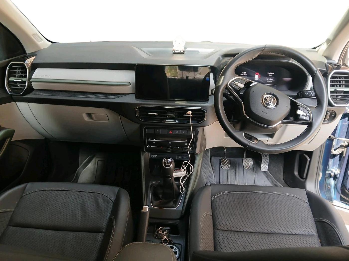 2025 Skoda KUSHAQ Prestige 1.0L TSI MT, Petrol, Manual, 13,604 km, interior