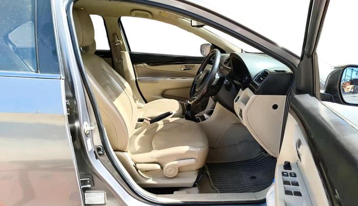 2017 Maruti Ciaz ALPHA DIESEL 1.3, Diesel, Manual, 1,79,328 km, interior