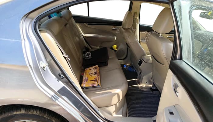 2017 Maruti Ciaz ALPHA DIESEL 1.3, Diesel, Manual, 1,79,328 km, interior