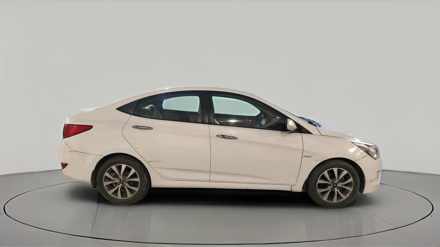 2015 Hyundai Verna FLUIDIC 4S 1.6 VTVT SX, Petrol, Manual, 87,049 km, exterior