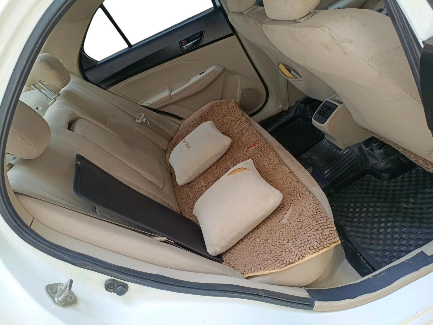 2018 Maruti Dzire VDI, Diesel, Manual, 2,53,741 km, interior