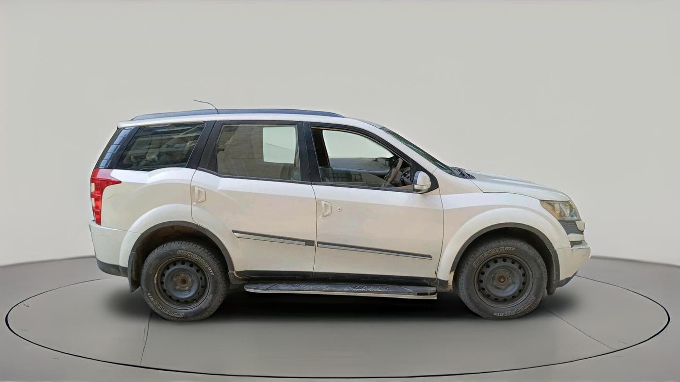 2014 Mahindra XUV500 W6, Diesel, Manual, 1,73,585 km, exterior