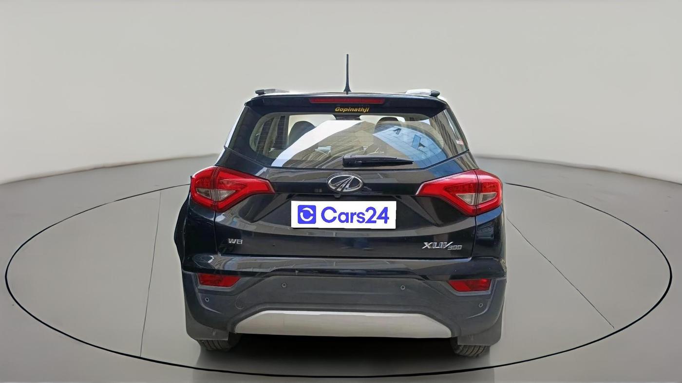 2021 Mahindra XUV300 W8 (O) 1.2 PETROL, Petrol, Manual, 47,876 km, exterior