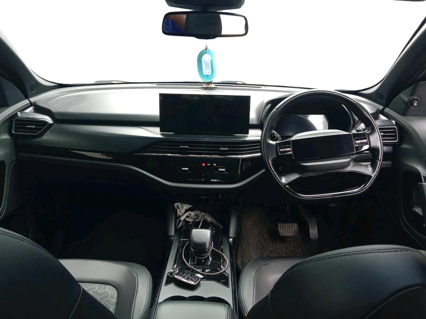 2024 Tata Safari ACCOMPLISHED DARK EDITION AT, Diesel, Automatic, 72,488 km, interior