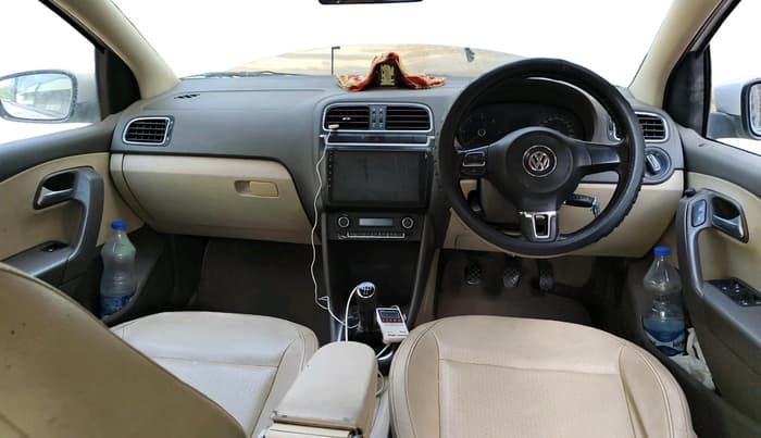 2012 Volkswagen Vento HIGHLINE DIESEL 1.6, Diesel, Manual, 1,27,403 km, interior