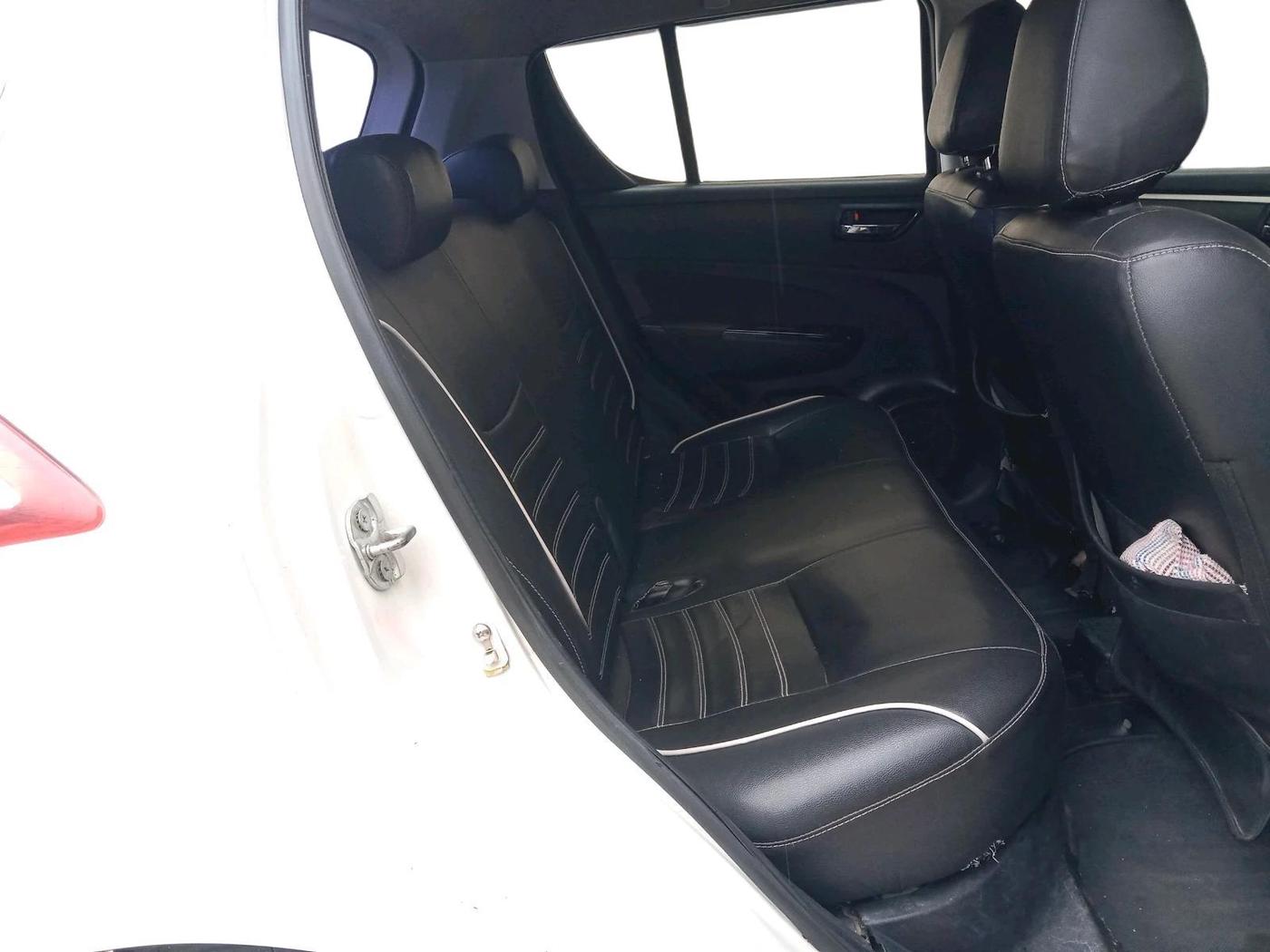 2013 Maruti Swift VDI, Diesel, Manual, 87,629 km, interior