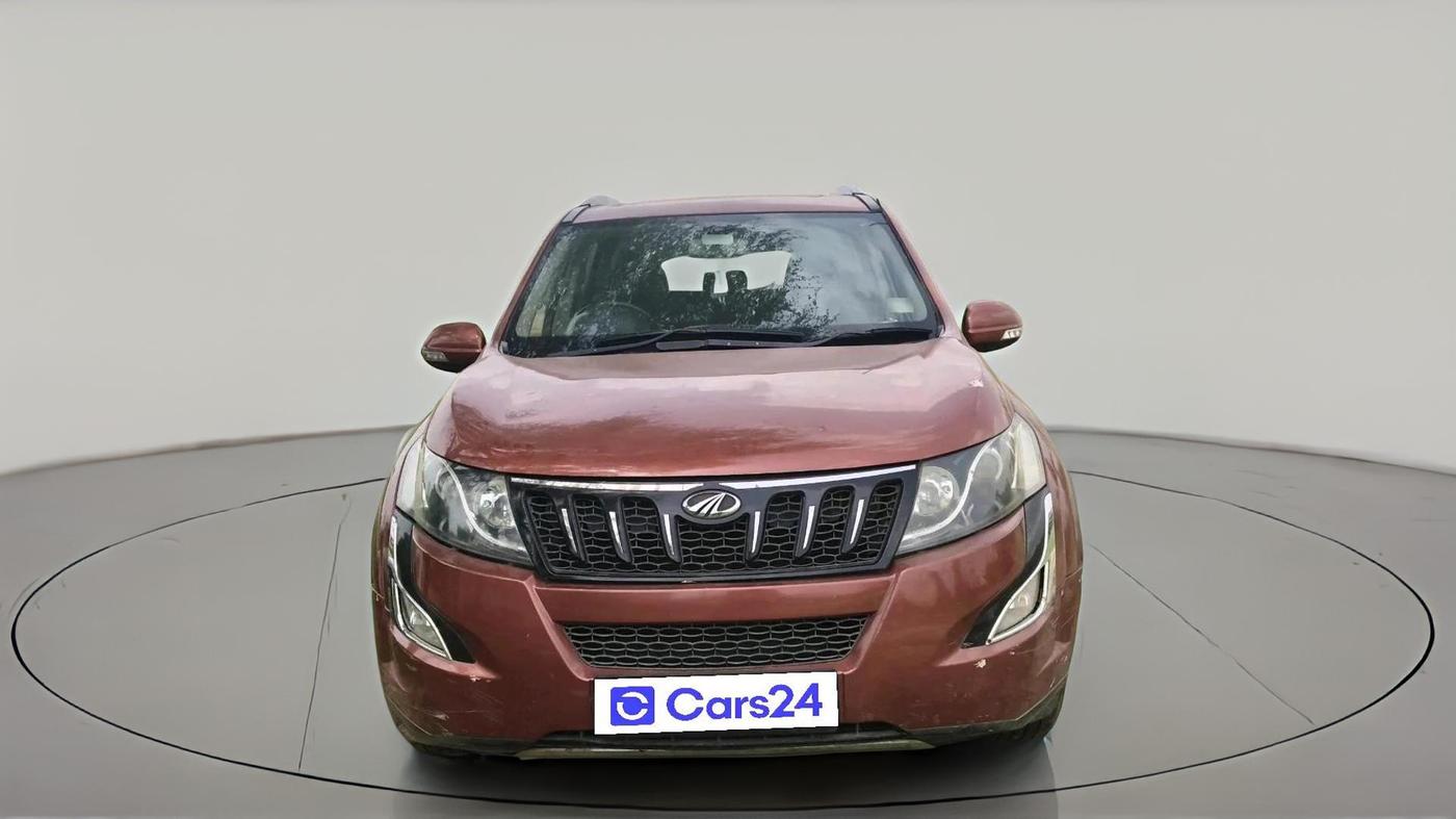 2016 Mahindra XUV500 W10 AT, Diesel, Automatic, 1,50,521 km, exterior