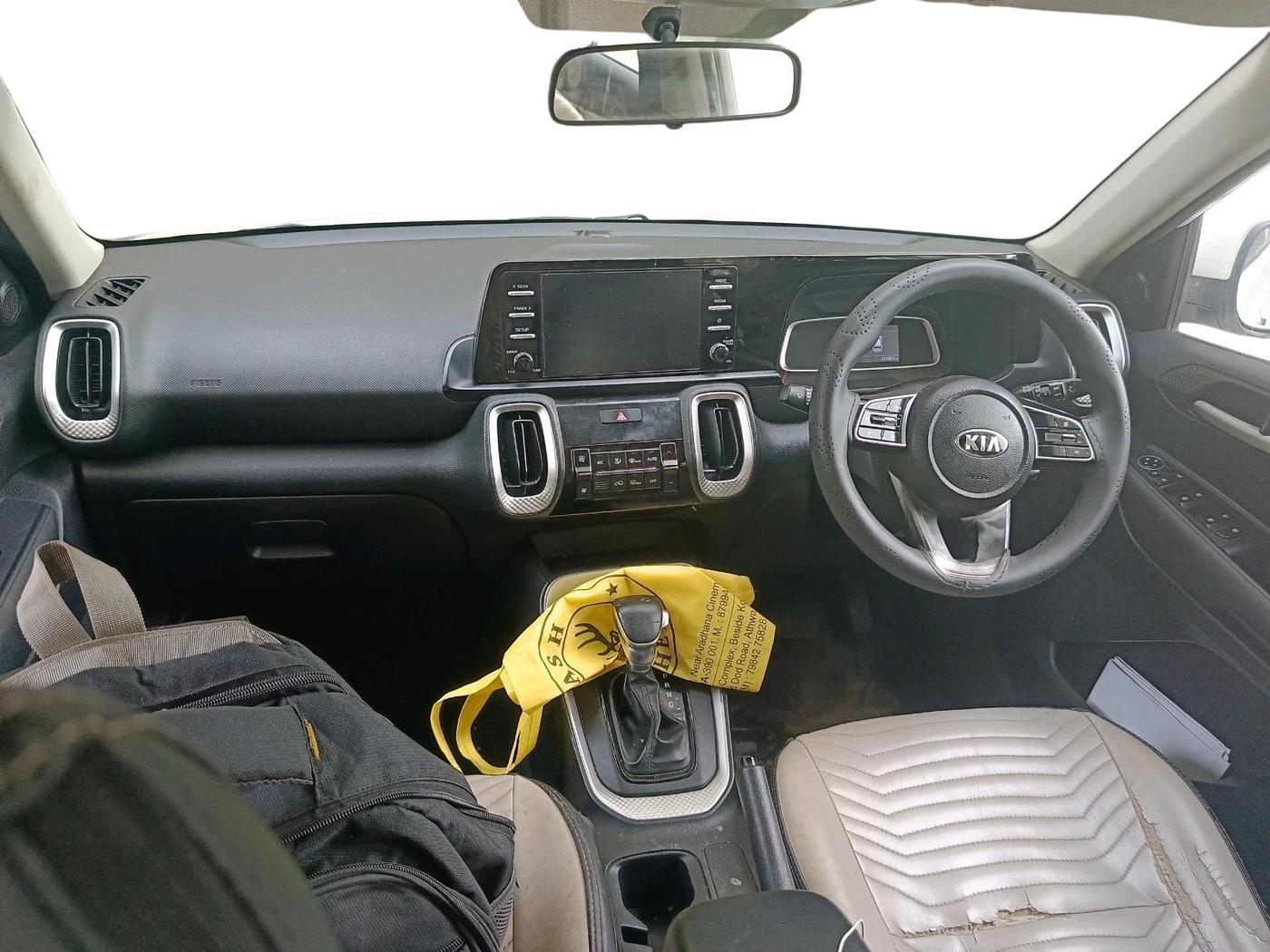 2020 KIA SONET HTK PLUS 1.5 AT, Diesel, Automatic, 1,31,954 km, interior