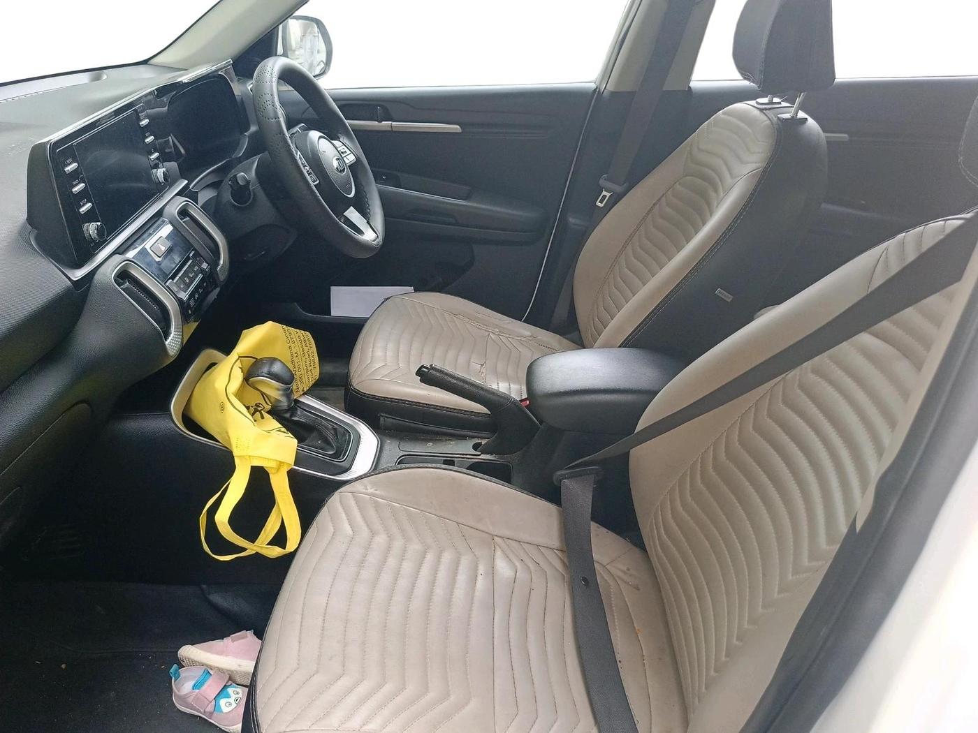 2020 KIA SONET HTK PLUS 1.5 AT, Diesel, Automatic, 1,31,954 km, interior