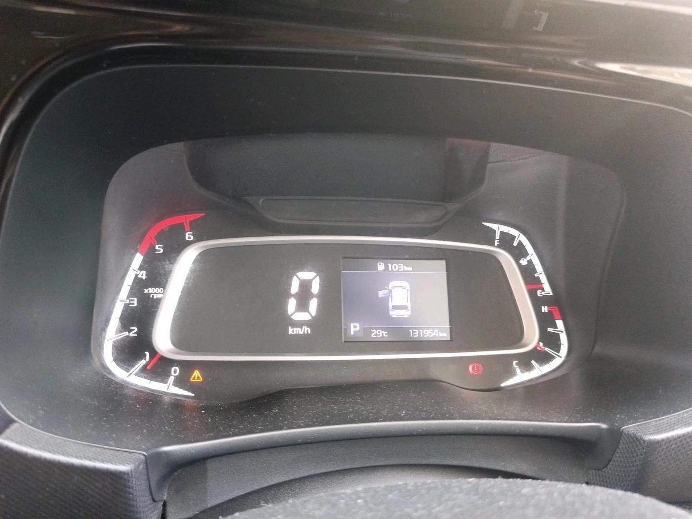2020 KIA SONET HTK PLUS 1.5 AT, Diesel, Automatic, 1,31,954 km, interior