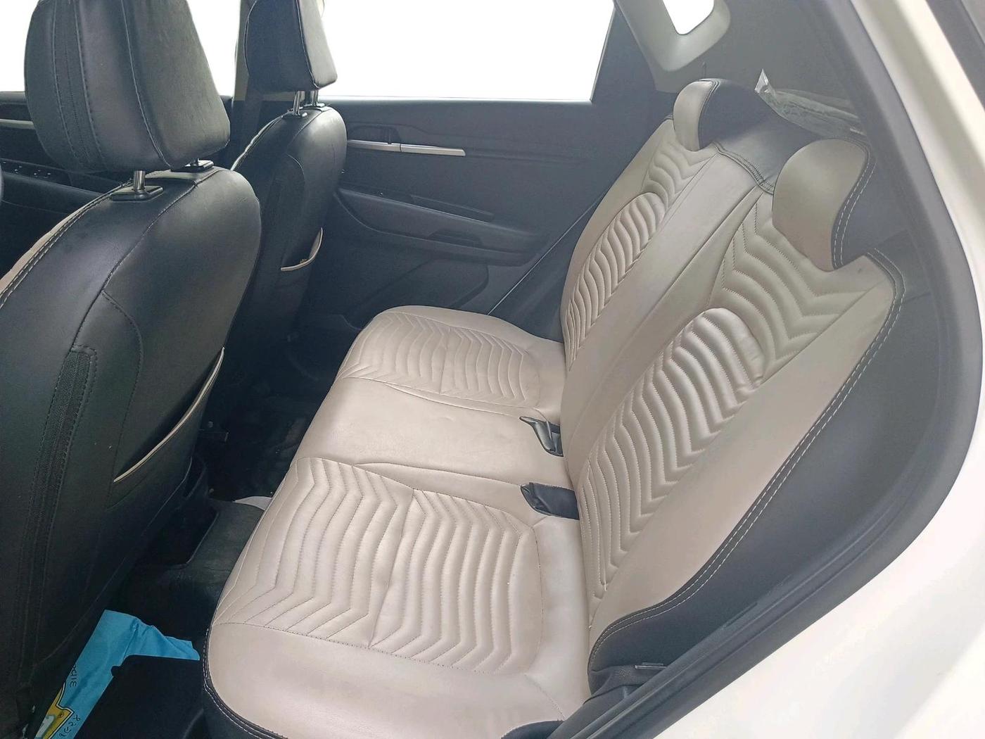 2020 KIA SONET HTK PLUS 1.5 AT, Diesel, Automatic, 1,31,954 km, interior