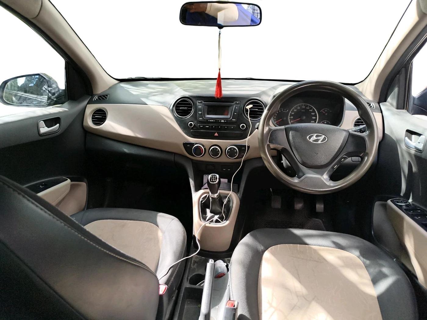 2014 Hyundai Grand i10 SPORTZ 1.2 KAPPA VTVT, Petrol, Manual, 67,376 km, interior