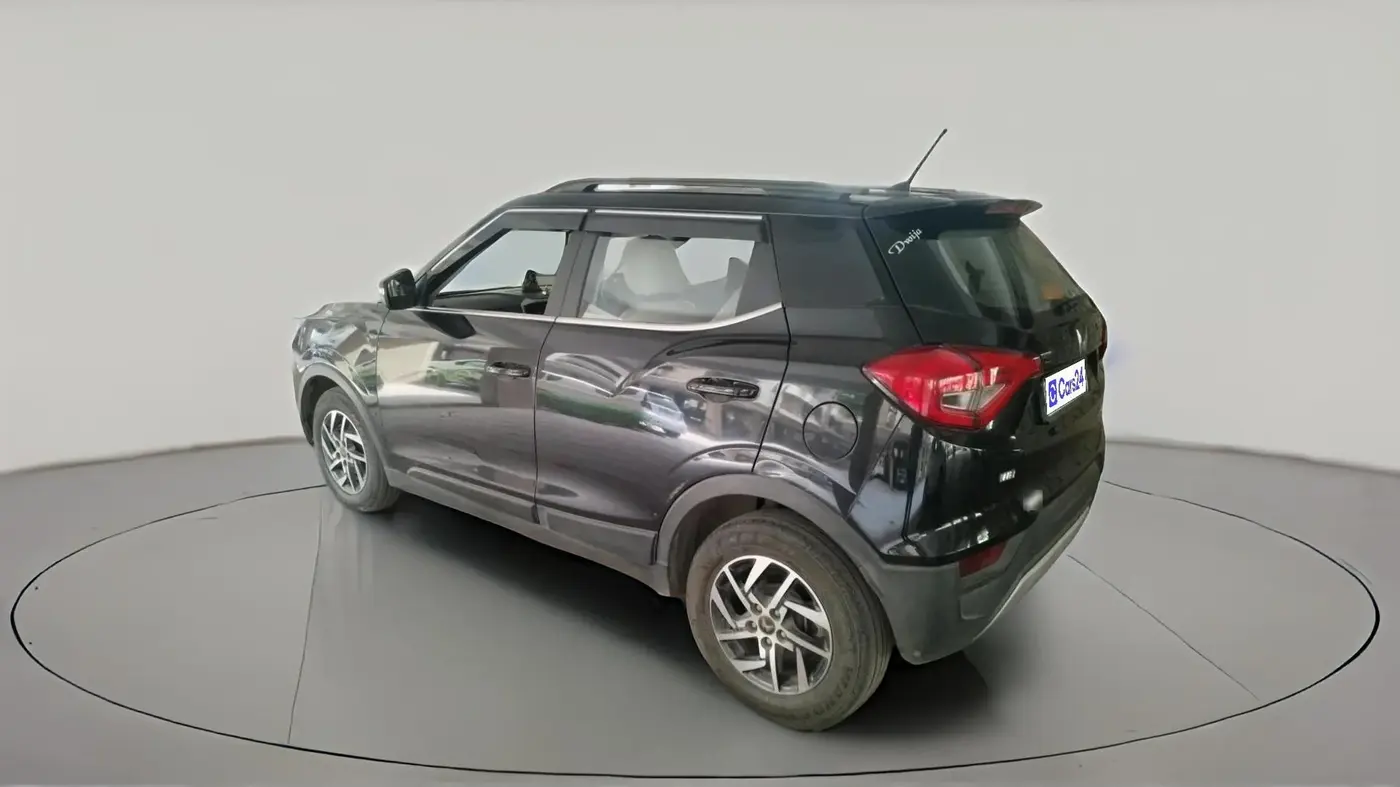 2022 Mahindra XUV300 W8 (O) 1.2 PETROL, Petrol, Manual, 39,651 km, exterior