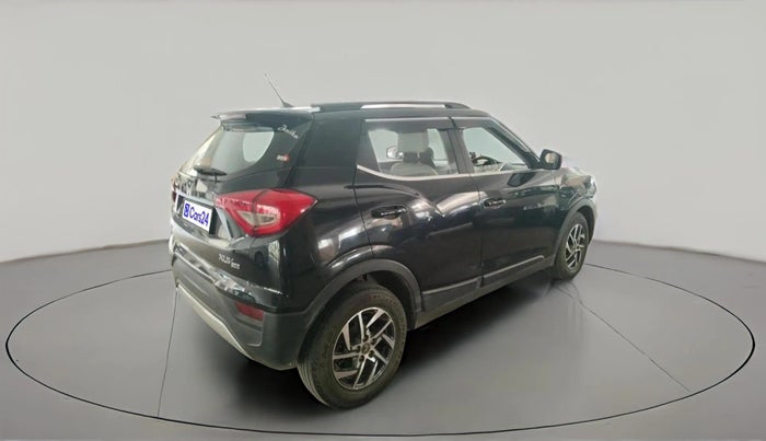 2022 Mahindra XUV300 W8 (O) 1.2 PETROL, Petrol, Manual, 39,651 km, exterior