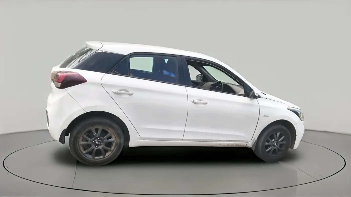 2018 Hyundai Elite i20 ASTA 1.2  CVT, CNG, Automatic, 66,725 km, exterior