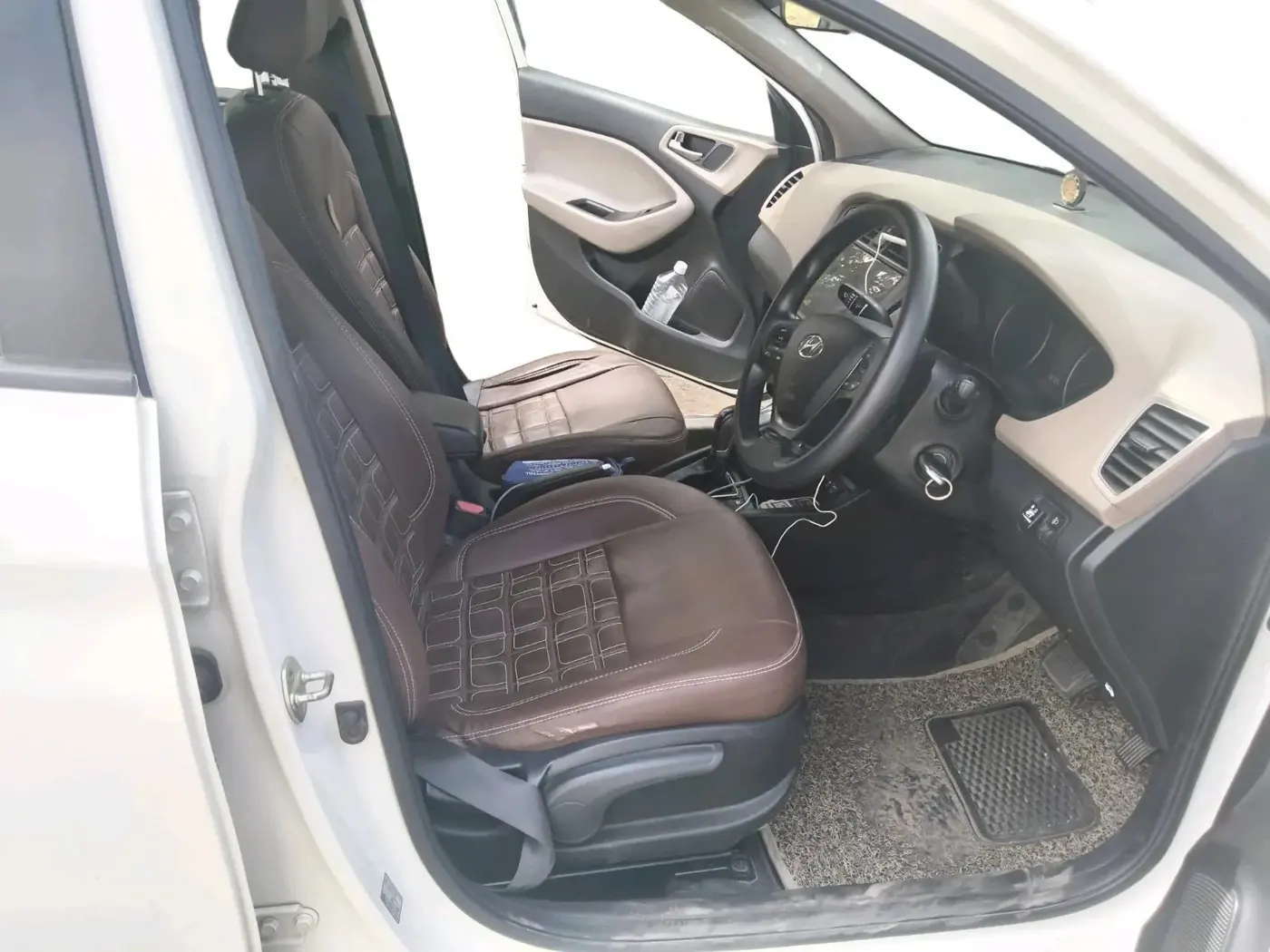 2018 Hyundai Elite i20 ASTA 1.2  CVT, CNG, Automatic, 66,725 km, interior