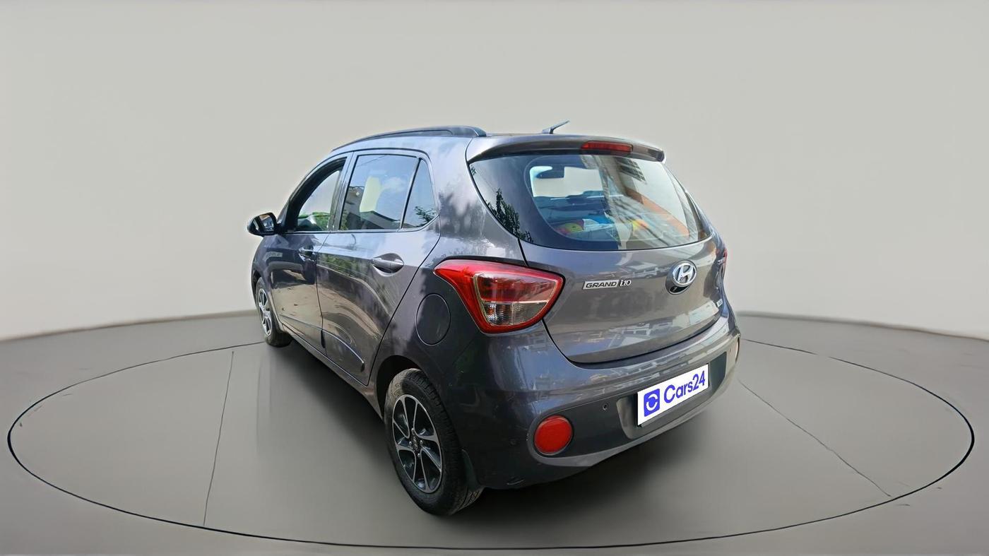 2017 Hyundai Grand i10 SPORTZ (O) AT 1.2 KAPPA VTVT, Petrol, Automatic, 45,901 km, exterior