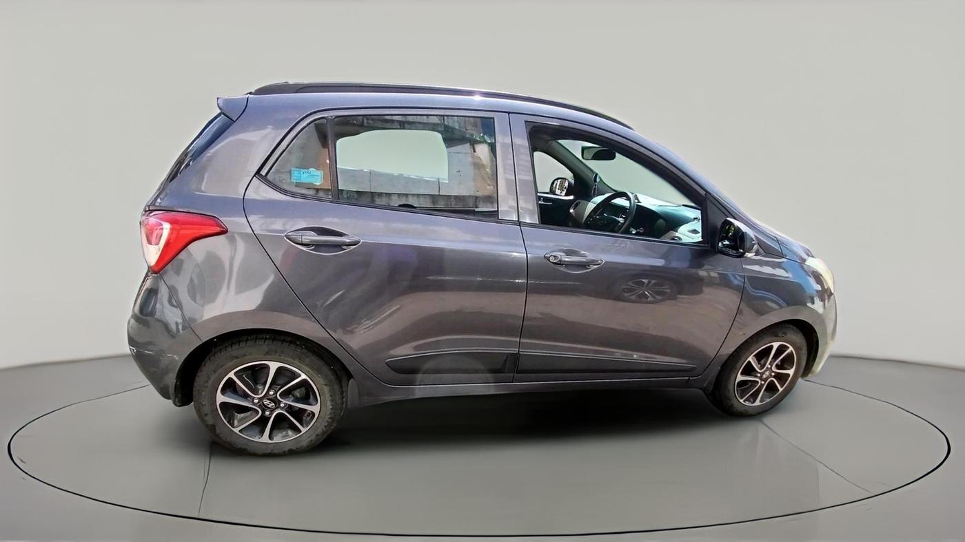 2017 Hyundai Grand i10 SPORTZ (O) AT 1.2 KAPPA VTVT, Petrol, Automatic, 45,901 km, exterior