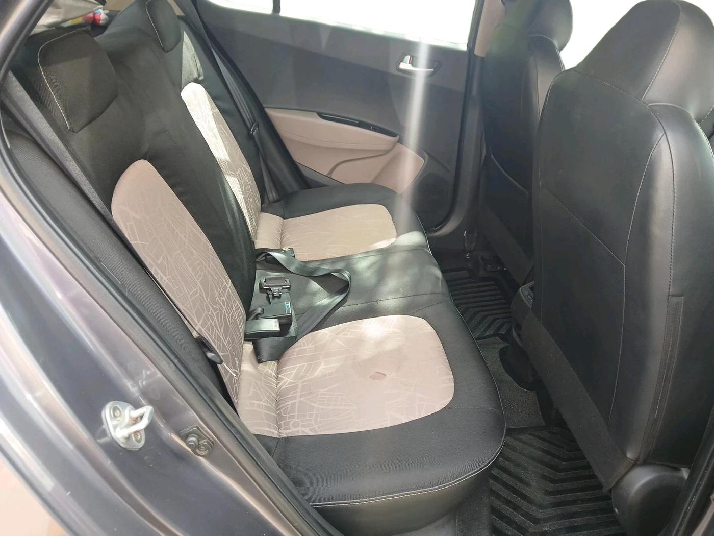 2017 Hyundai Grand i10 SPORTZ (O) AT 1.2 KAPPA VTVT, Petrol, Automatic, 45,901 km, interior