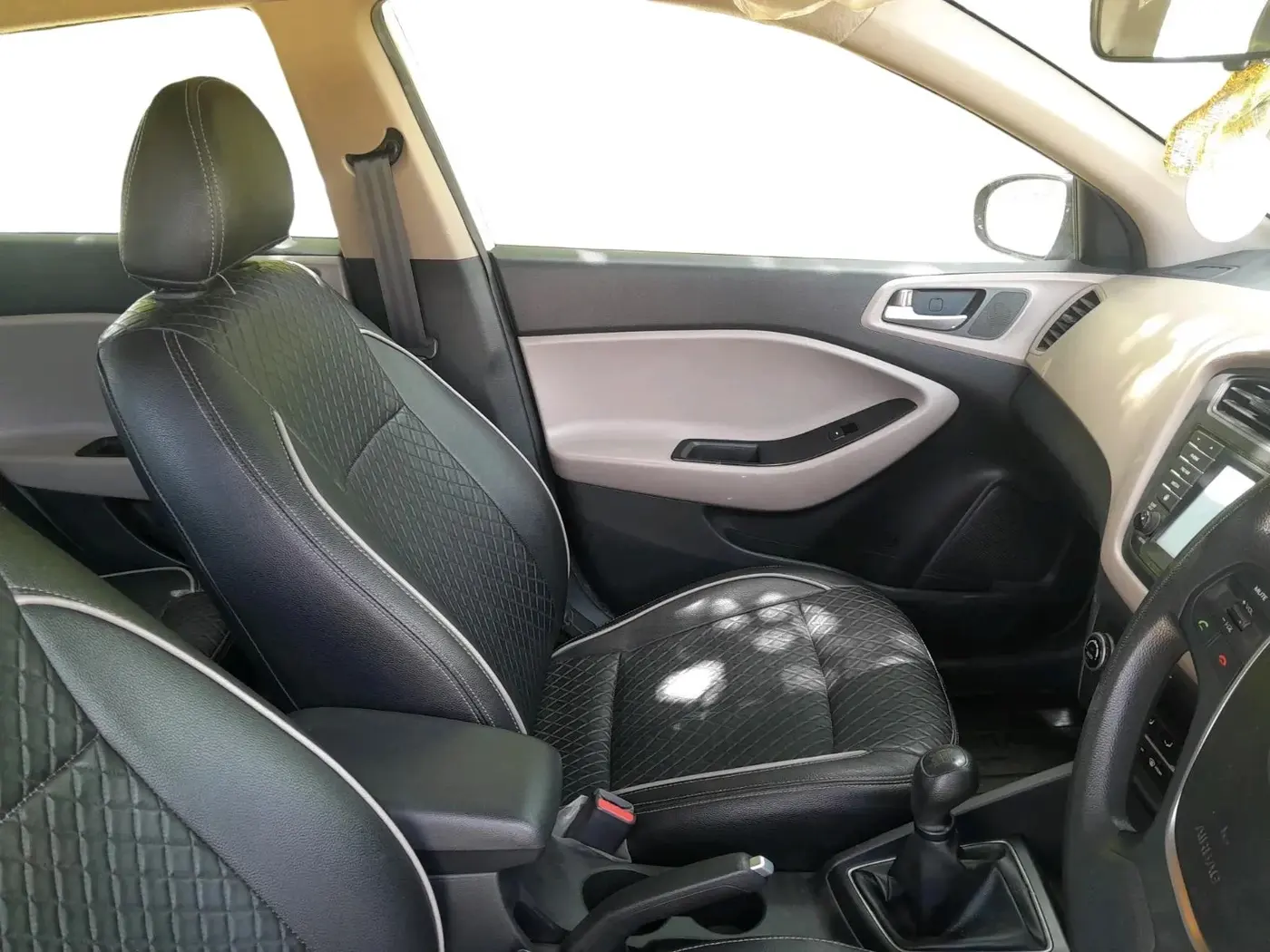 2017 Hyundai Elite i20 ASTA 1.2, CNG, Manual, 64,979 km, interior