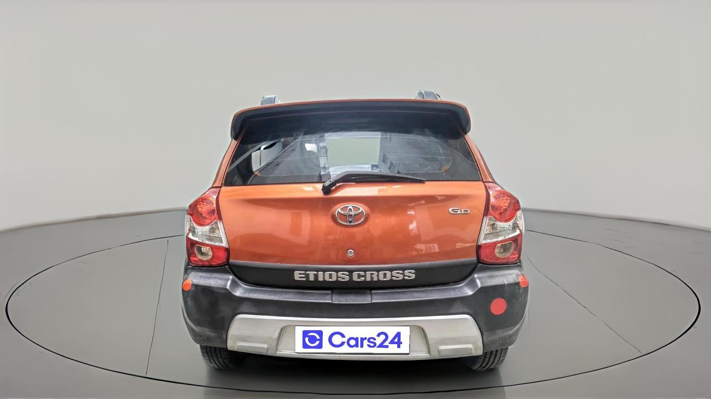 2015 Toyota Etios CROSS 1.4 GD, Diesel, Manual, 1,89,139 km, exterior
