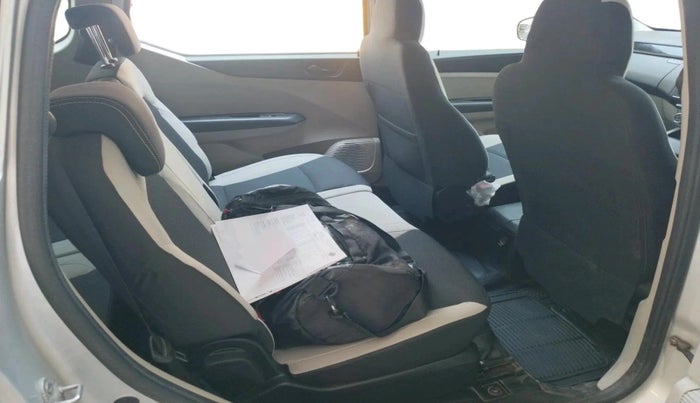 2022 Renault TRIBER RXT, Petrol, Manual, 51,503 km, interior