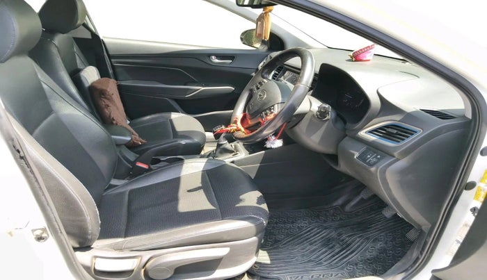 2018 Hyundai Verna 1.6 SX (O) CRDI MT, Diesel, Manual, 1,11,223 km, interior