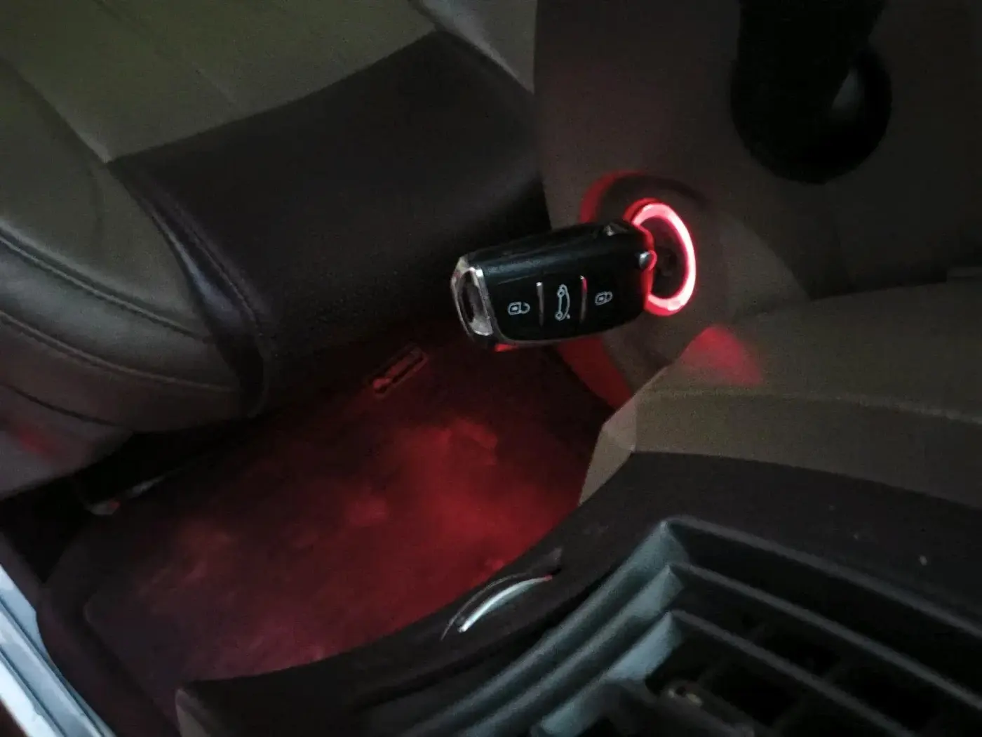 2015 Mahindra XUV500 W8, Diesel, Manual, 90,147 km, interior