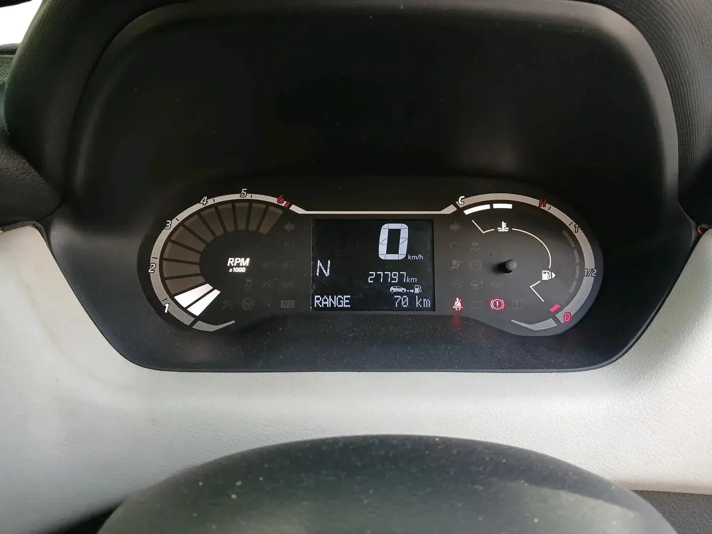 2024 Nissan MAGNITE  XE AMT EZ Shift, Petrol, Automatic, 27,797 km, interior