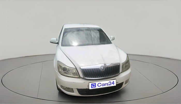 2010 Skoda Laura AMBIENTE 2.0 TDI CR MT, Diesel, Manual, 1,30,465 km, exterior