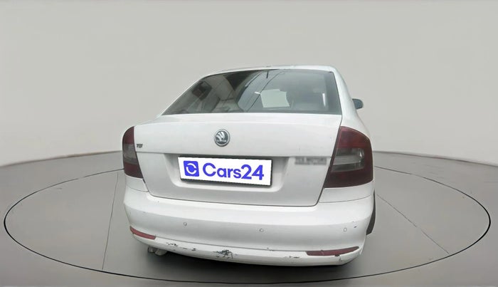 2010 Skoda Laura AMBIENTE 2.0 TDI CR MT, Diesel, Manual, 1,30,465 km, exterior