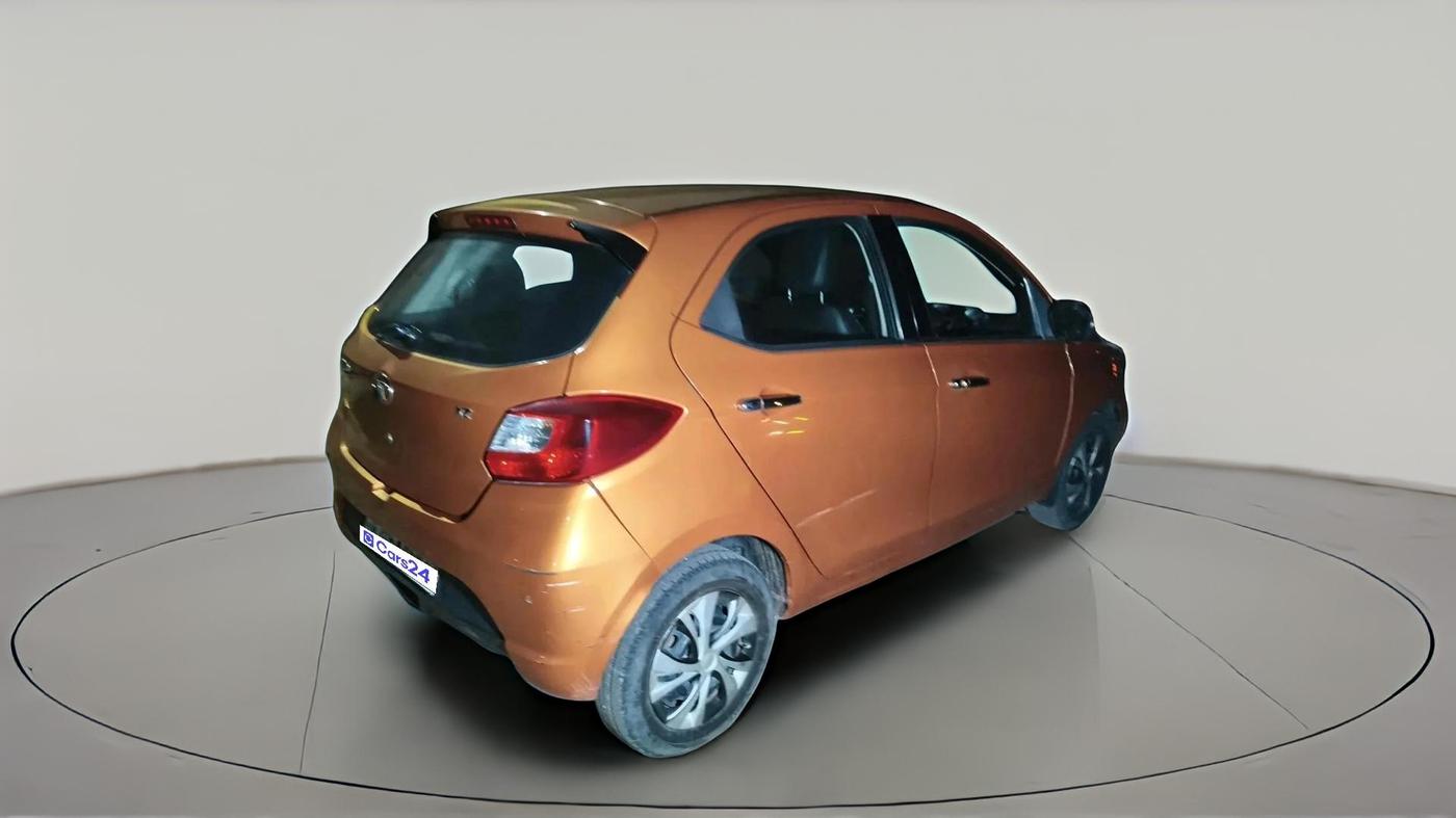 2016 Tata Tiago XZ PETROL, CNG, Manual, 1,20,022 km, exterior