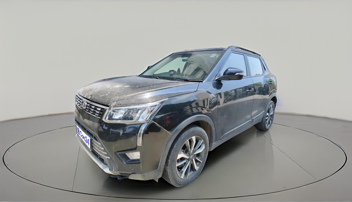 2021 Mahindra XUV300 W8 (O) 1.5 DIESEL, Diesel, Manual, 1,32,167 km, exterior