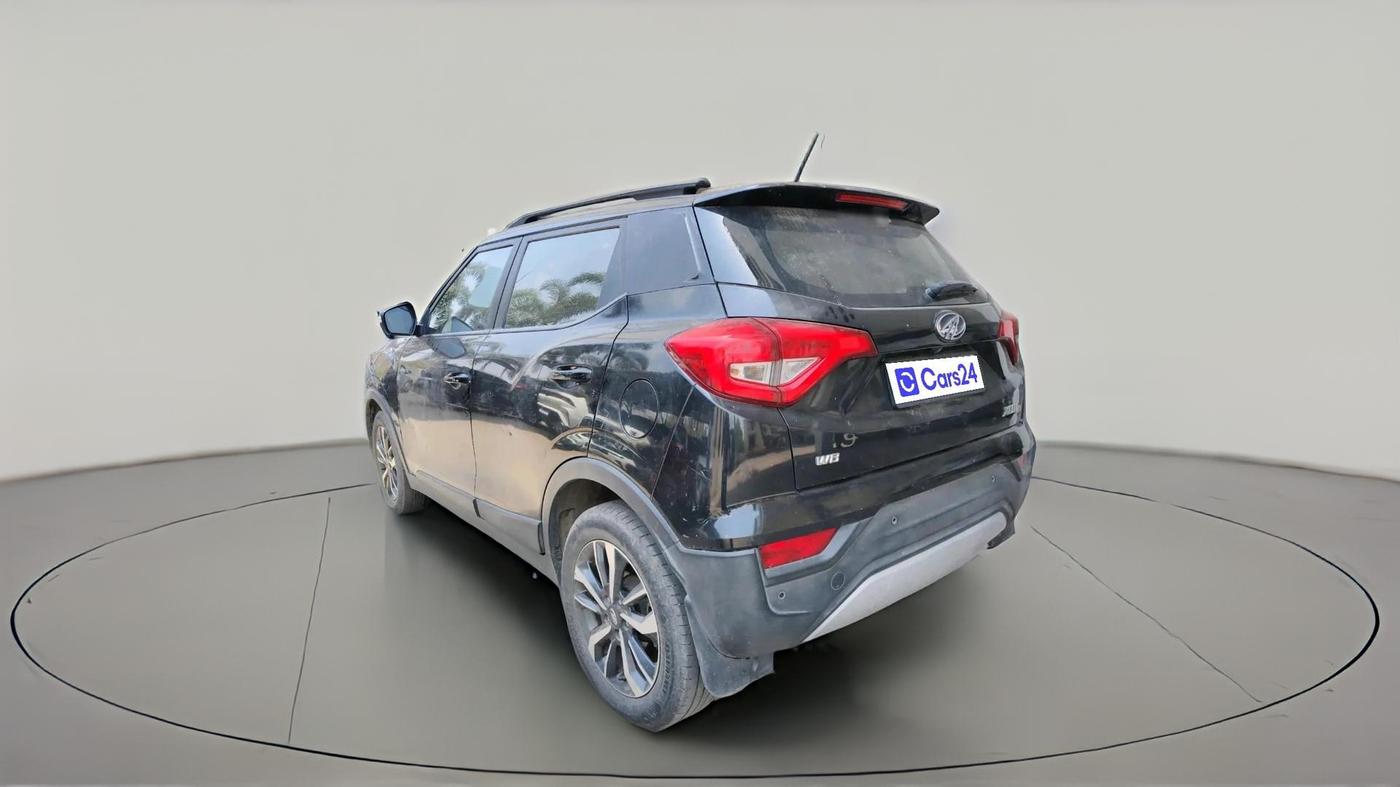 2021 Mahindra XUV300 W8 (O) 1.5 DIESEL, Diesel, Manual, 1,32,167 km, exterior