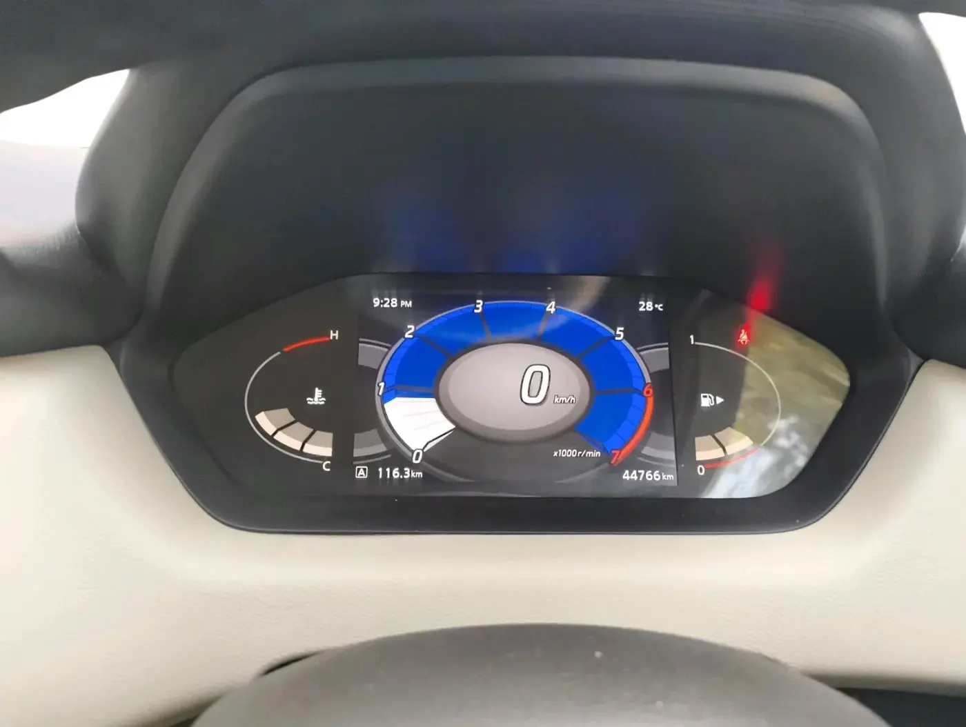 2022 Nissan MAGNITE XV MT, Petrol, Manual, 44,766 km, interior